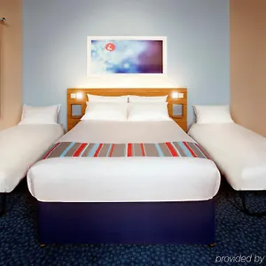 3* Szálloda Travelodge City Airport