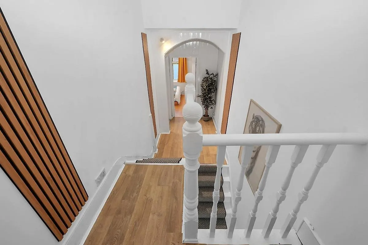 Apartment The City Townhouse By Harlington London